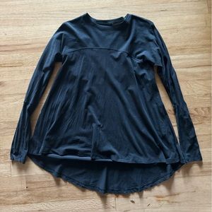 Lululemon long sleeve black flowy top Size 8 GUC